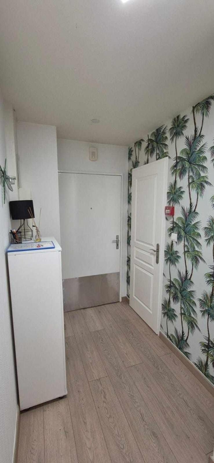 Nouveau !! Appartement Confortable Totalement Renove Avec Parking Gratuit - Hypercentre De Nancy Ngoại thất bức ảnh